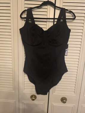 Black TA3 One-Piece Swimsuit Sz XL, Reg/Long Torso, F/G Cup